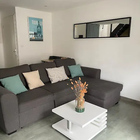 Апартаменты Duplex A 10min De La Gare & Centre Avec Balcon *